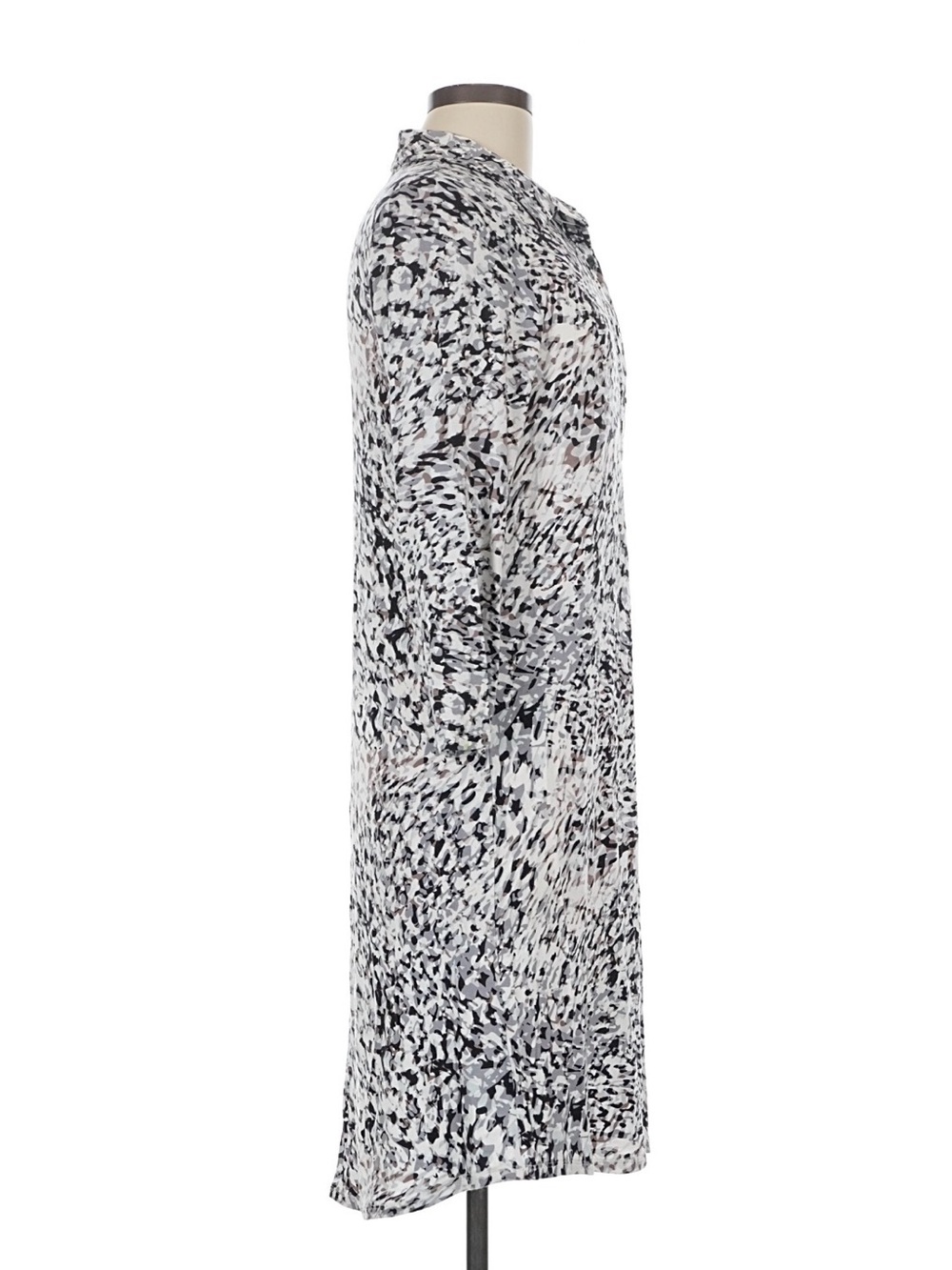 CAbi Black, White & Gray Printed Long-Sleeve Kimono - Picture 4 of 8